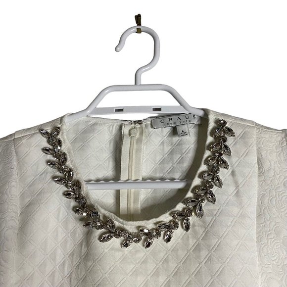 Chaus Women's Off-White Embellished Quilted Sleeveless Top - Picture 2 of 6